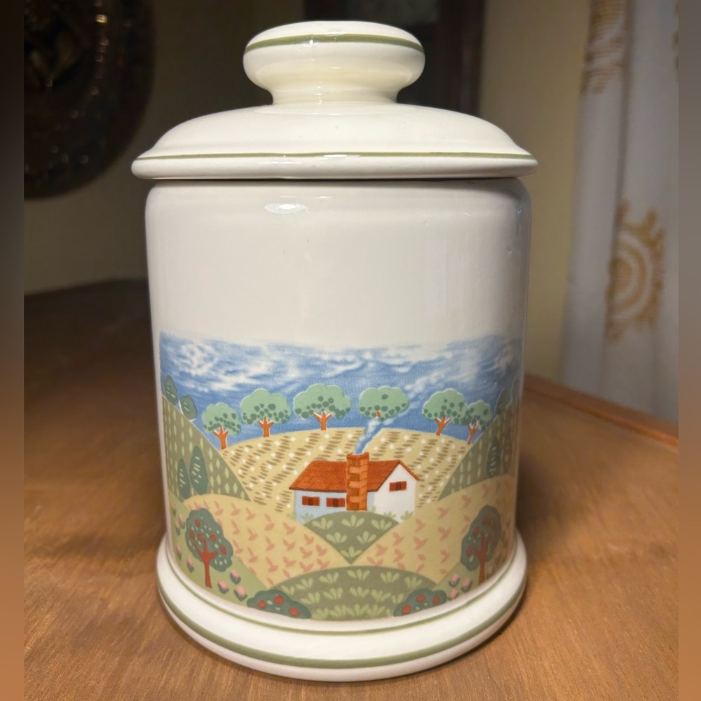 Sangostone Country Cottage Large Canister 8.25"-tall Discontinued Vintage